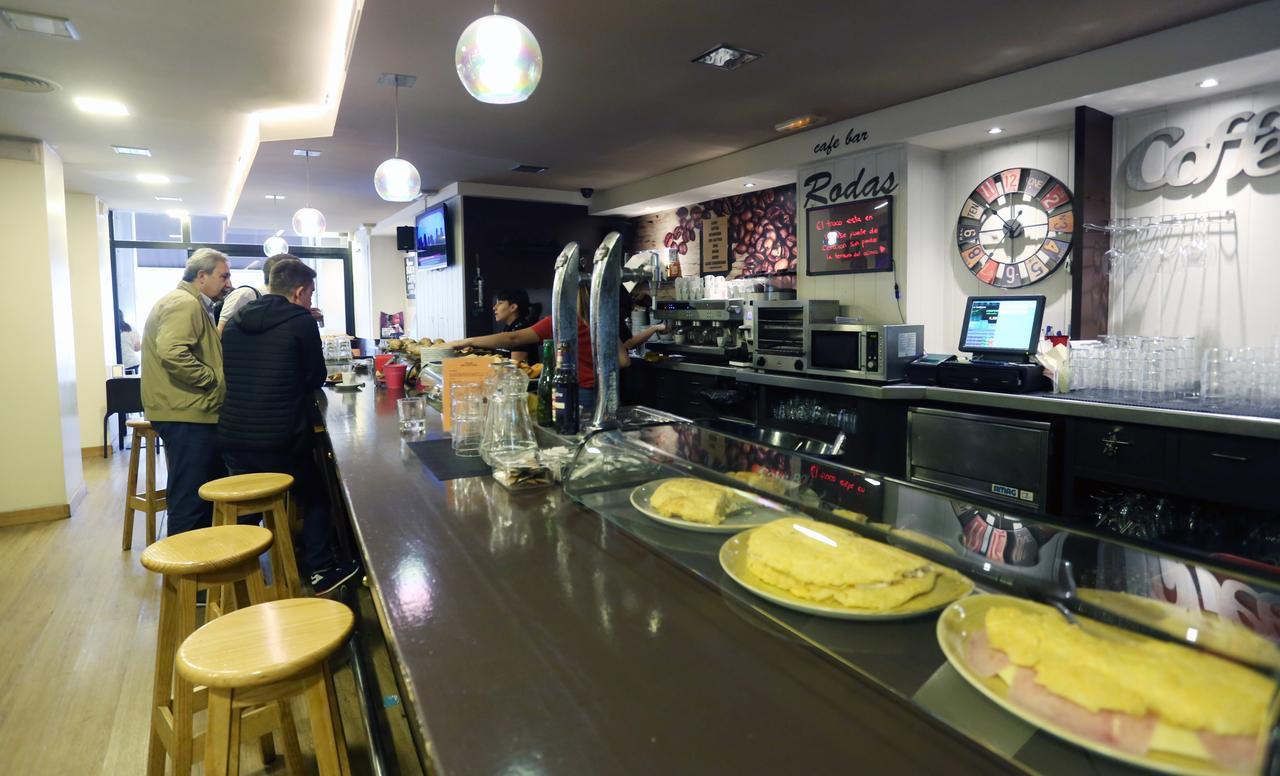 Hostal Rodas Pamplona Eksteriør billede
